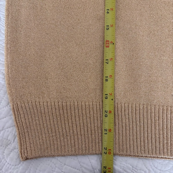 St. John Gold w Shimmer Knit Shirt Sleeve Sweater - Sz M EUC - Picture 6 of 6